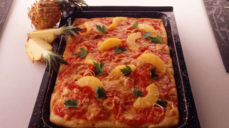 ananas-schinken-pizza-292185